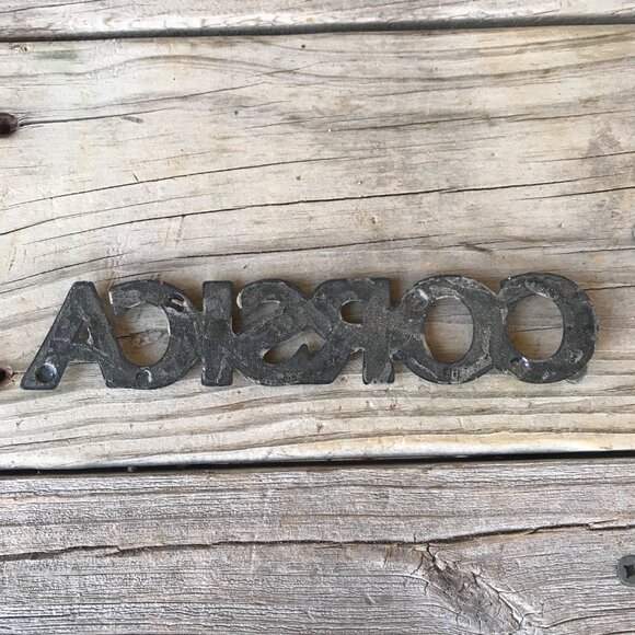 Vintage Chevrolet Corsica Emblem Script Chevy Red - Picture 3 of 4